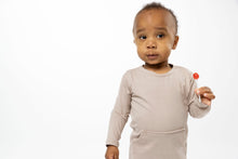 Load image into Gallery viewer, Luke Top - Various Colors