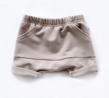 Load image into Gallery viewer, Pocket Shorts - Various Colors
