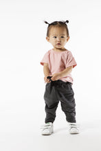 Load image into Gallery viewer, Basic Tshirt - Various Colors