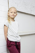 Load image into Gallery viewer, Basic Tshirt - Various Colors