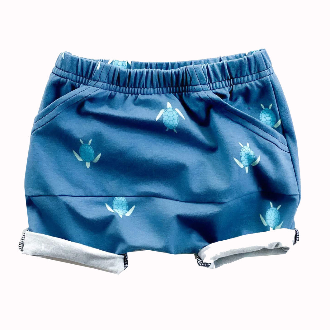Pocket Shorts - Turtles (6-12m)*